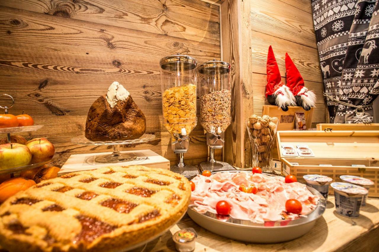Alpine Rooms Guesthouse Брей-Червінія Екстер'єр фото