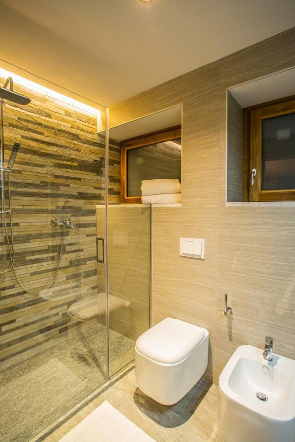 Alpine Rooms Guesthouse Брей-Червінія Екстер'єр фото