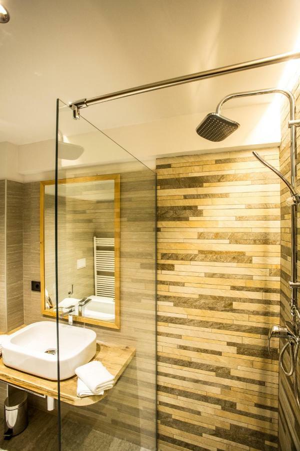 Alpine Rooms Guesthouse Брей-Червінія Екстер'єр фото