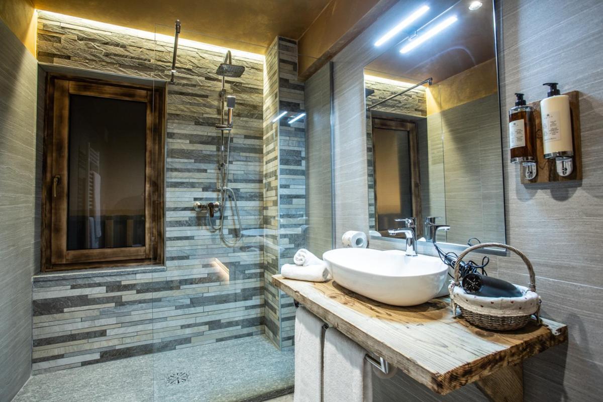 Alpine Rooms Guesthouse Брей-Червінія Екстер'єр фото