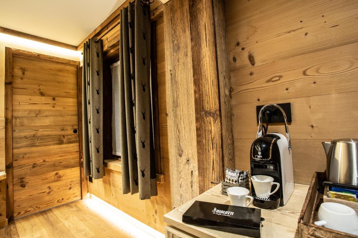 Alpine Rooms Guesthouse Брей-Червінія Екстер'єр фото